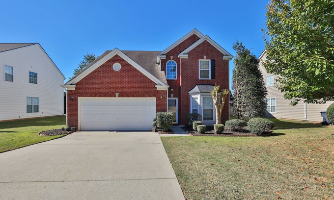 Marietta Casa | Charming 4-bedroom house Stylish Stay Minutes from The Battery + East Cobb Sport