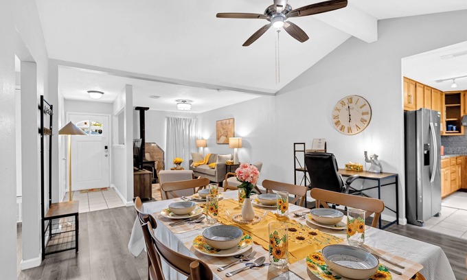 Euless Casa | Charming 4-bedroom house near airport/AT&T/six flags