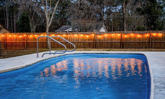 Pooler Casa | Charming 4-bedroom house with Private Pool near Savannah