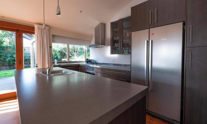 Mount Eden Casa | Charming 4-Bedroom Villa with Historic Flair.