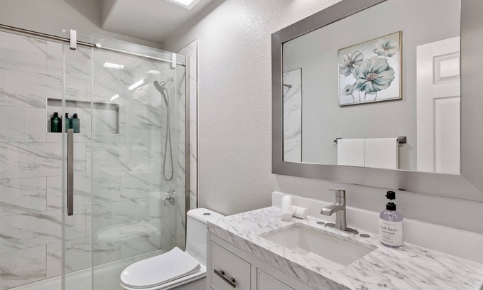 Windsor Villa | Charming 4-bedroom villa with AC in Windsor
