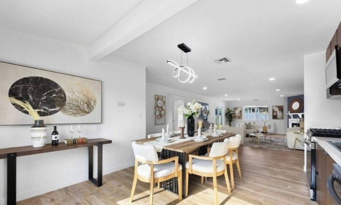 Glendora Casa | Charming 4-bedrooms villa 2 bathrooms in Glendora.Pet Friendly!