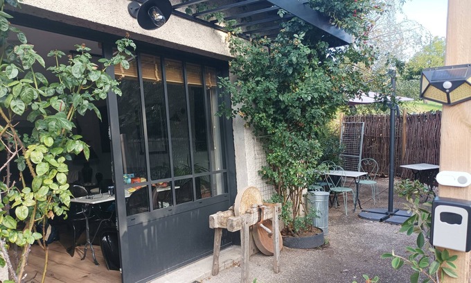 Espaly-Saint-Marcel Casa | Charming 4-star guest house: LES TONNELES DE MANAL