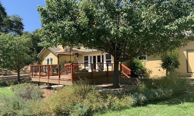 Shingle Springs Casa | Preciosa casa con cerezo en Sierra Foothills!