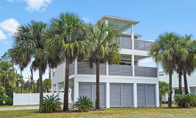 Port St. Joe Casa | ¡Vistas al mar desde AMBOS balcones, piscina privada y a solo 300 pasos de la arena!