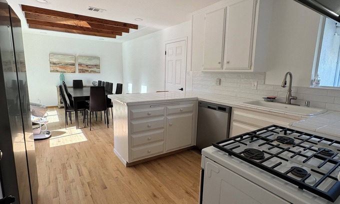 South San Jose Casa | Charming 4Bedroom4Bathroom Retreat- Home Away From Home