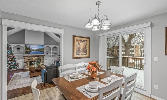 Burnsville Casa | Charming 4BR Family Home in Burnsville