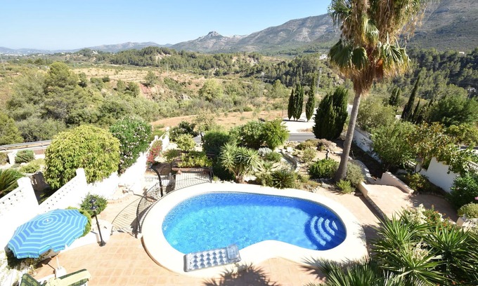 Benigembla Villa | Villa moderna en Benigembla con piscina privada