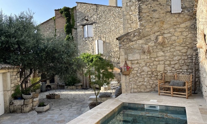 Mallemort Casa | Casa de Piedra con Piscina Privada en Provenza, 3 Habitaciones, 6 Plazas