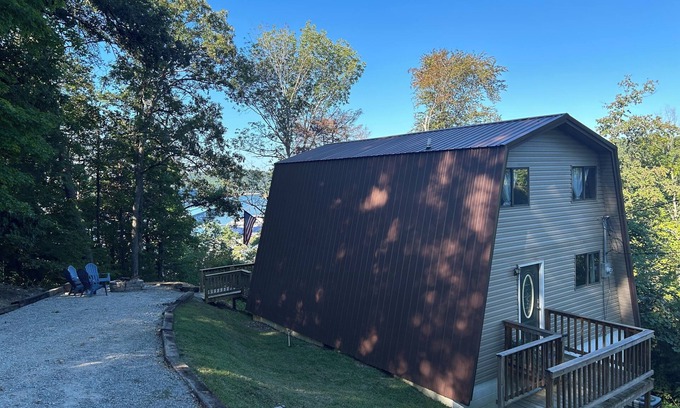 Jamestown Casa | Charming A-frame with Lake Cumberland Views
