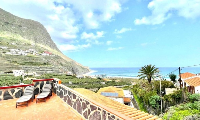 Hermigua Cabaña | Charming accommodation with sea views, WIFI terrace and BBQ