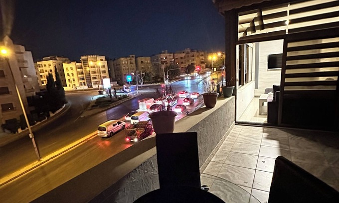 Amman Apartamento | Charming Amman Apartment With Electric Heating & Pool Access