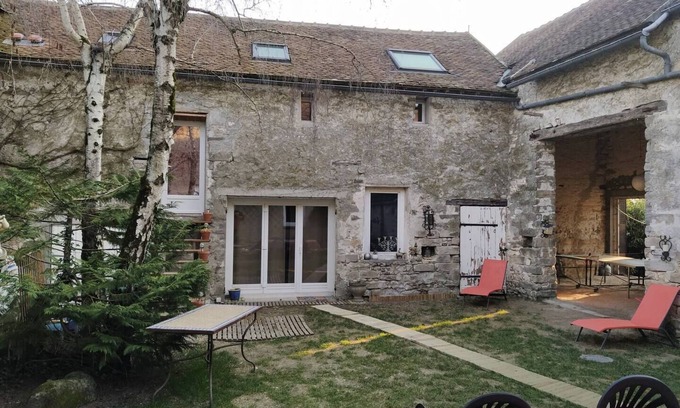 Acheres-la-Foret Apartamento | Charming and comfortable apartment in a very pleasant farmyard