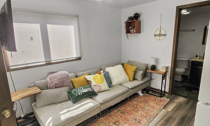 Center Avenue Historic District Apartamento | Charming and Cozy Retreat