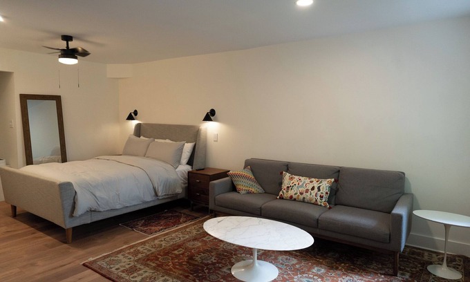 East Side Apartamento | Charming and cozy studio on the park