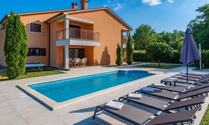 Santalezi Villa | Encantador e ideal para 10 vacacionistas