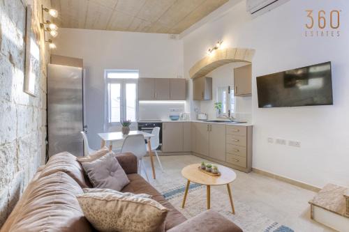 Zebbug Casa | Charming and Modern 1BR House in Historic Zebbug by 360 Estates