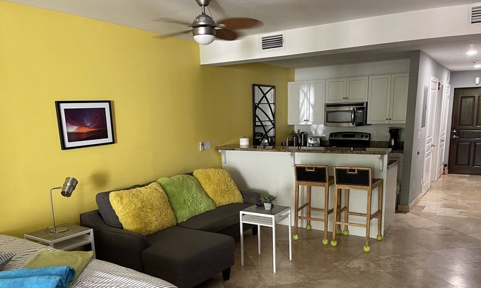 The Bight Apartamento | Estudio encantador y recientemente renovado, En el corazón del paraíso,