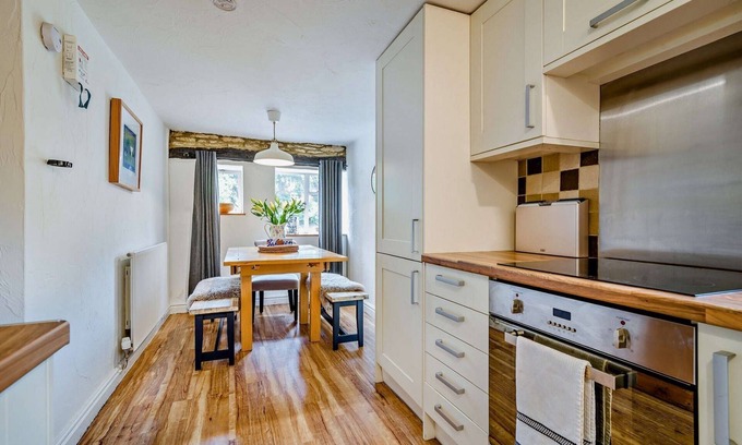 Longborough Cabaña | Charming and welcoming dog friendly - Horseshoe Cottage