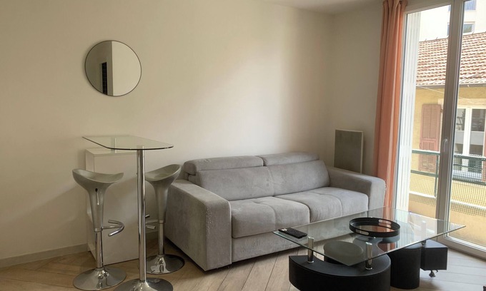 Fabron Apartamento | Charming apartment 5 minutes from the beach