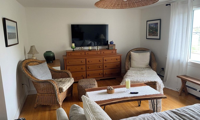 Summerside Apartamento | Charming apartment in fabulous Summerside with AC, WiFi