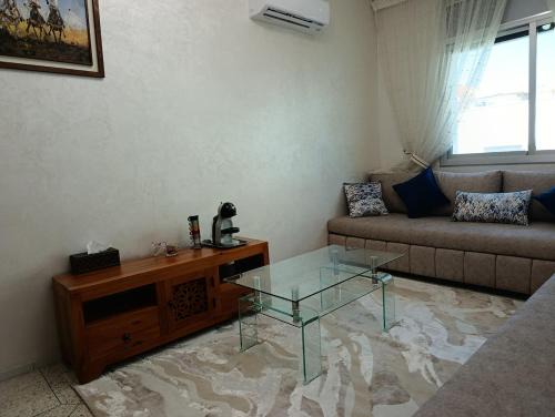 Hay Riad Apartamento | Charming Apartment for 5 Guests