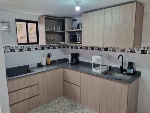 Suramericana Apartamento | Charming apartment in Medellin!
