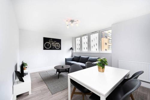 St Luke's Apartamento | Charming Apartment in the Pleydell Estate