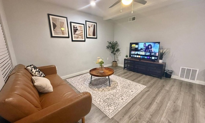 Cedars Apartamento | Charming Apartment Near Downtown Dallas | 1 BR, 1BT, sleeps upto 5