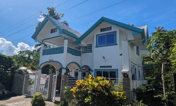 Anahawan Casa | Charming apartment with AC and WiFi in superb Anahawan