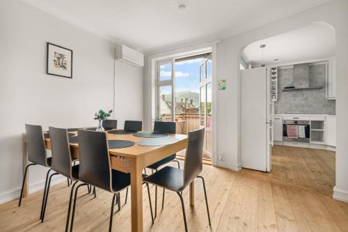 Sentrum Apartamento | Charming apartment with stunning views!