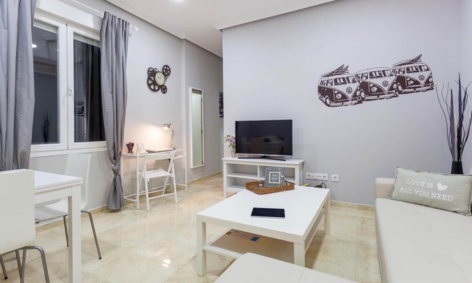 Centro Apartamento | Charming Apt. Historic District - Sol