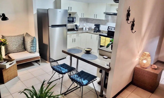 Escazú Apartamento | Encantador apt en zona exclusiva cerca a Starbucks, avenida escazu,Hospital Cima