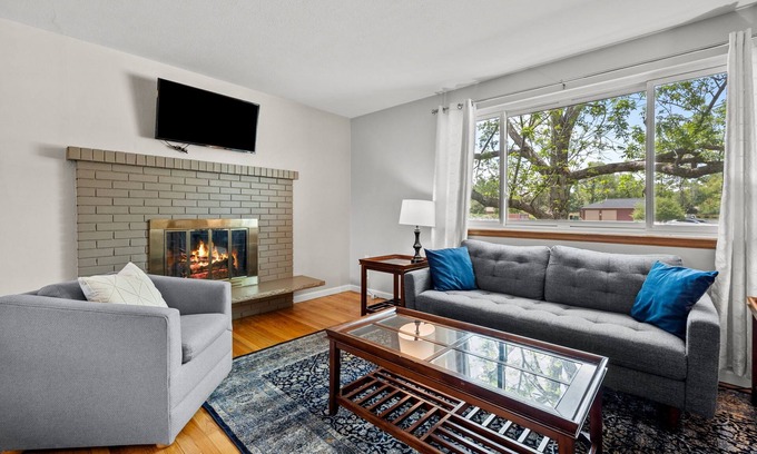 Arvada Plaza Area Casa | Charming Arvada Home - Walking distance to Olde Town