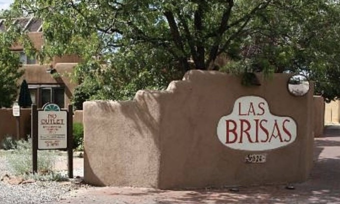 South Capitol Condominio | Charming Authentic Adobe blocks away from Santa Fe Plaza