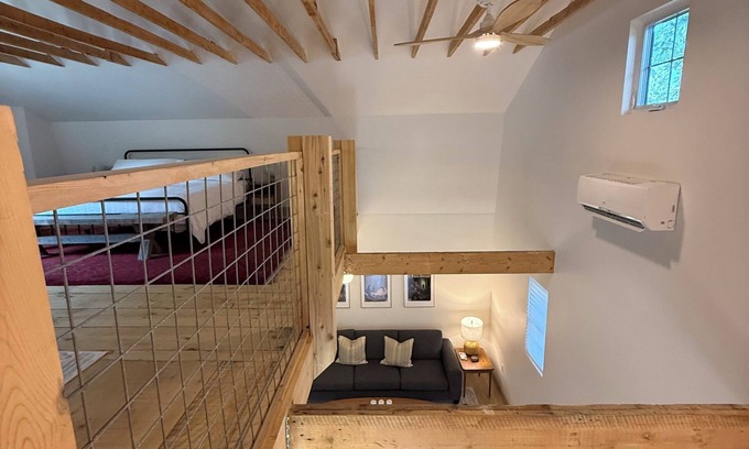 Ridgetown Casa | Charming Barn Conversion. Rural Curious? Come try small-town living!