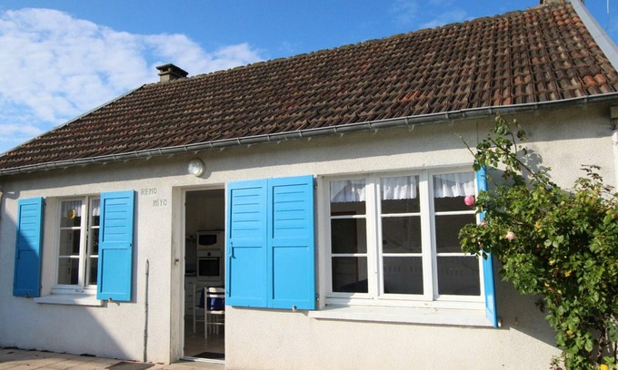 Saint-Pair-sur-Mer Cabaña | Casa independiente a pie de playa en Jullouville con terraza, jardín y parking