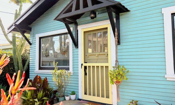 Ventura Casa | Bungalow de playa con encanto en Midtown ++