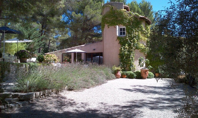 Mouries Casa | Bed and Breakfast con Encanto cerca de BAUX de PROVENCE