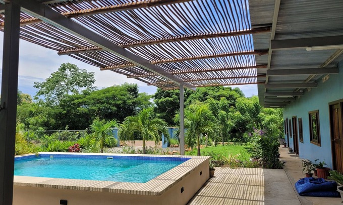 Punta Mala Cama Y Desayuno | Charming bed & breakfast in fantastic Punta Mala, Pedasi with WiFi, AC, pool.