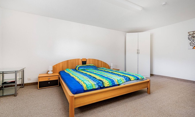 Badalona Cama Y Desayuno | Charming bed & breakfast in delightful Badalona with AC, WiFi