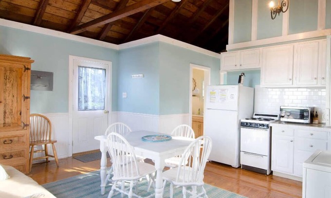 Block Island Cabaña | Cottage con Encanto Block Island
