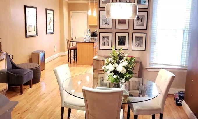 Bloomingdale Casa | Charming Bloomingdale Row Home with Deck and Parking