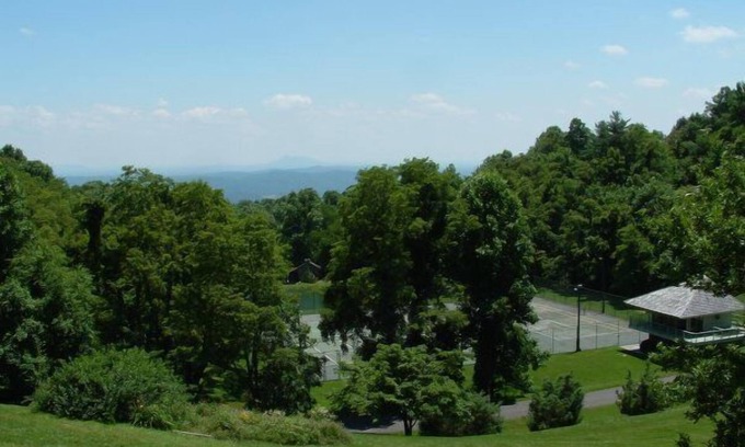 Dan River Chalet De Esquí | Vistas increíbles de esta acogedora montaña para escaparse en Blue Ridge Parkway