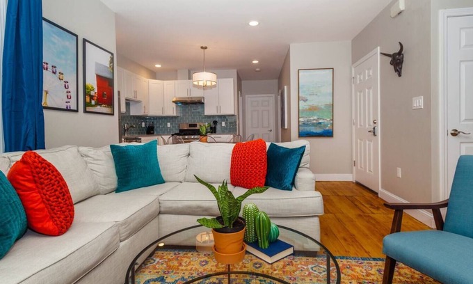 Dorchester Casa | Charming Boston Home | Near T