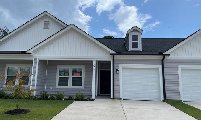 North Augusta Casa | Charming brand new 2-bedroom townhome with AC, WiFi in amazing North Augusta