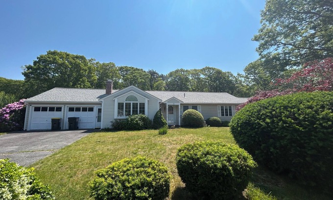 Bass River Casa | Charming, Bright 3BR/2BA – Walk to Beach, AC, Grill, Fire Pit & Private Backyard