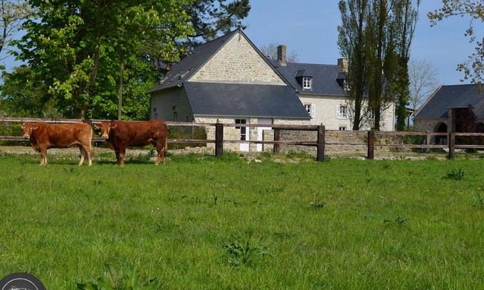 Sainte-Marie-du-Mont Cabaña | Casa con jardín privado cerca de Utah Beach, con internet, bebé amigable y mascotas permitidas