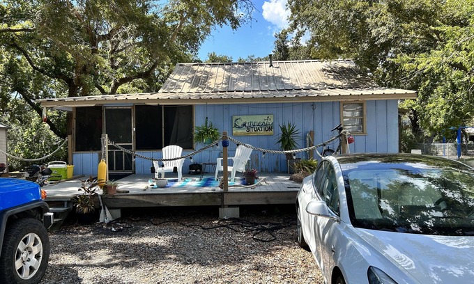 Grand Isle Cabina | Charming cabin among the oaks of Grand Isle