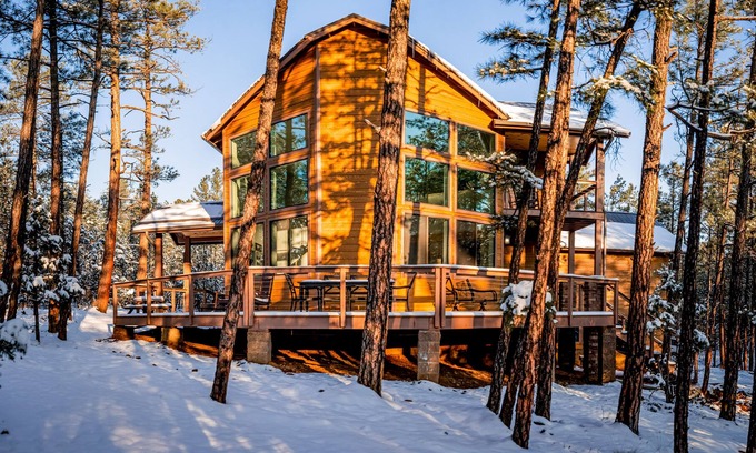 Sierra Pines Cabina | Charming cabin backing a National Forest with stunning deck, grill, fireplace